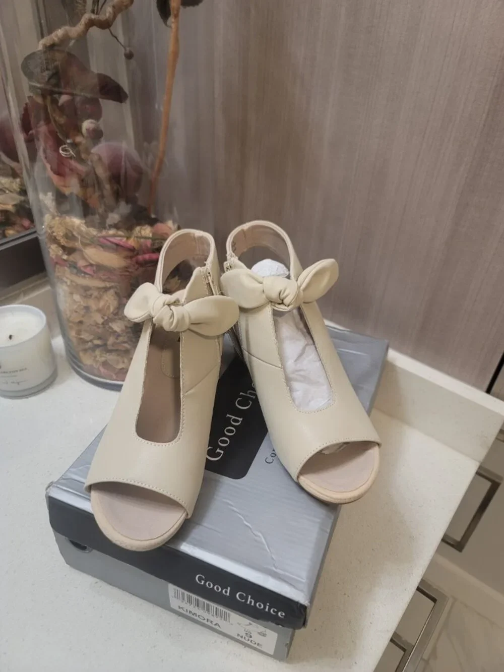 Good Choice Kimora Womens Faux Leather Bow Pumps Peep-Toe Heels Shoes 9 Beige